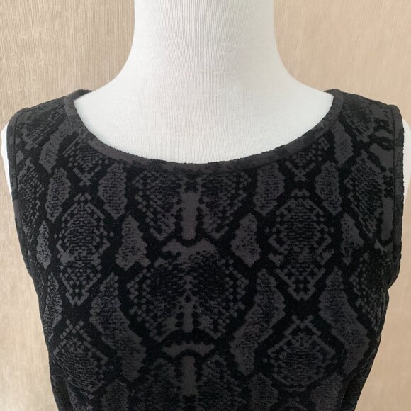 Calvin Klein Black Velour Pleated Dress | Sleeveless Fit & Flare | Size 8 - Picture 8 of 11